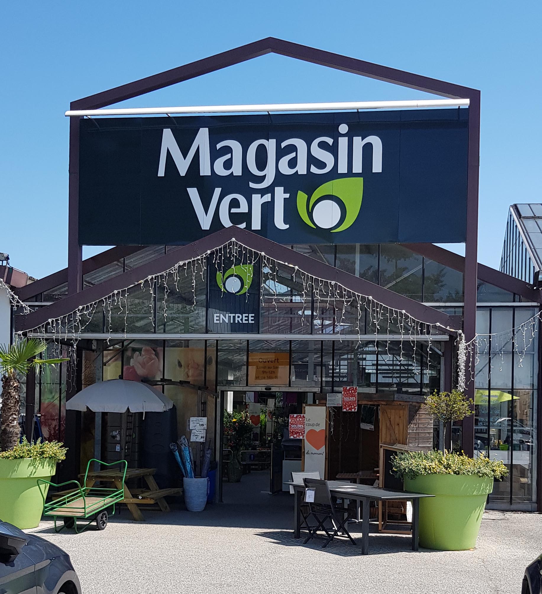 entrée magasin vert